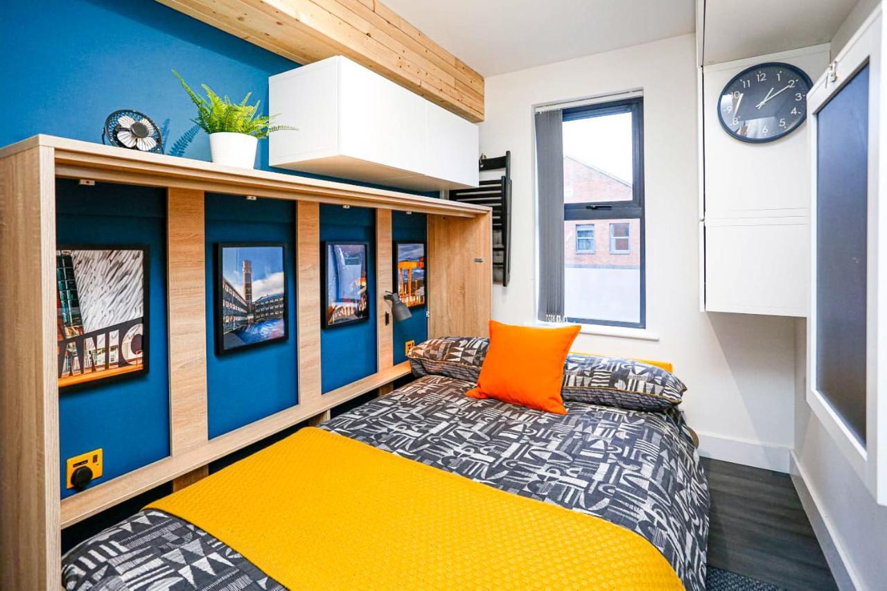 Funky City Apartment - Secure Parking - Wifi - Sleeps 6 - No Parties Belfast Exterior foto